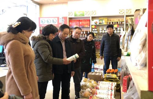 廣西民俗攝影協會參與扶貧攻堅工作紀實 中篇