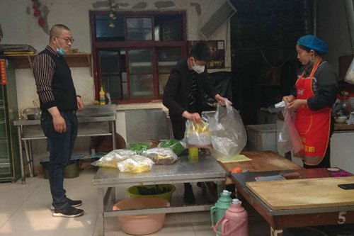 兗州區人民政府 圖片新聞 近日,區市場監管局針對關乎民生的肉奶禽蛋 農副產品 三小 經營場所等開展了食品安全專項監督抽檢工作,主要對農貿市場銷售的食用農產品