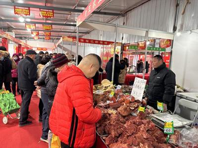 西安首屆名特優菜籃子展銷會開幕 品類齊全的名特優產品豐富市民餐桌